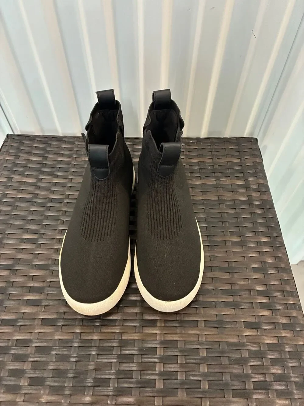 Vessi weekend, Chelsea, waterproof knit sneaker boots women’s size 9